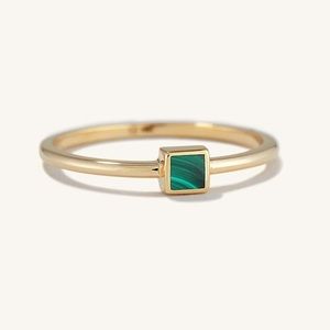 Mejuri Women's Green Malachite Ring